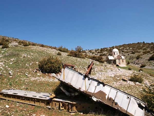 23 Νοεμβρίου 1976: Η Ιωάννα Χαρέλα από το Μεταξά θυμάται το τραγικό αεροπορικό δυστύχημα και διηγείται – «Αυτοί που έφτασαν πρώτοι στο σημείο δεν μπορούσαν να ξεχάσουν για βδομάδες αυτή την εικόνα»