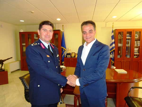 Εθιμοτυπική επίσκεψη του νέου Γενικού Περιφερειακού Αστυνομικού Διευθυντή Δ. Μακεδονίας στον Περιφερειάρχη Θ. Καρυπίδη