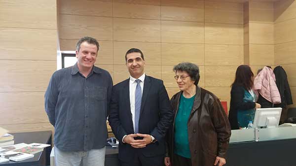 Βιβλία του Υπουργείου Παιδείας  παρέδωσε ο πρόξενος της Κύπρου Σπύρος Μιλτιάδης στη Κοβεντάρειο Δημοτική Βιβλιοθήκη Κοζάνης