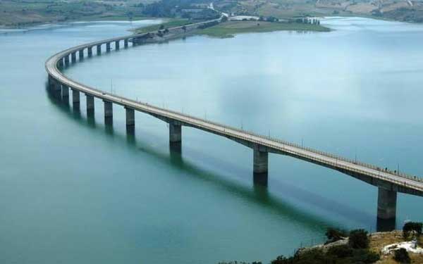 Ιχθυόσκαλα, δημοπρατήριο και τυποποιητήριο ψαριών στη Λίμνη Πολυφύτου – Κάμπινγκ, ποδήλατα αναψυχής, παρατηρητήριο – Π. Πλακεντάς: «Να περιέλθει το στρατόπεδο Πόρτη στη δικαιοδοσία του δήμου» για να αποφευχθεί η χρήση του ως προσφυγική δομή