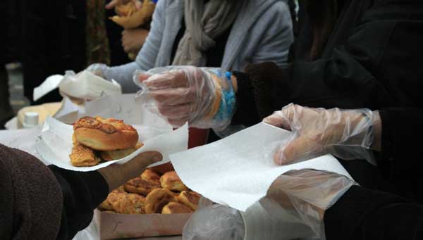 17.500 ευρώ από την Περιφερειακή Ενότητα Κοζάνης σε μητροπόλεις, φιλανθρωπικά σωματεία, άπορες οικογένειες