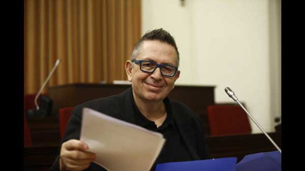 Πέθανε ο Θέμος Αναστασιάδης