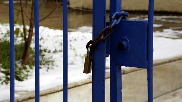 Παγετός διαρκείας στην Π.Ε. Κοζάνης – Η εκπαιδευτική κοινότητα αναζητά λύση για τα σχολεία