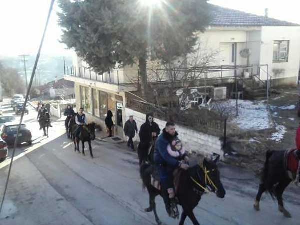 Στην Καρυδίτσα έφτασαν τα οστά του Αγίου Νικάνορα