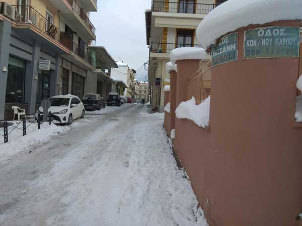 Η εικόνα στους δρόμους των Σερβίων αυτή τη στιγμή – Τι αναφέρει αγανακτισμένος ένας κάτοικος