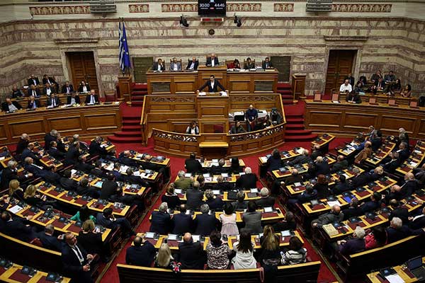 ΝΑΙ στην ένταξη των Σκοπίων στο ΝΑΤΟ με 153 ψήφους έναντι 140 κατά – 4 “Ναι” από τους Βουλευτές ΣΥΡΙΖΑ Κοζάνης, απών με πρόθεση ψήφου ο Γιώργος Κασαπίδης 