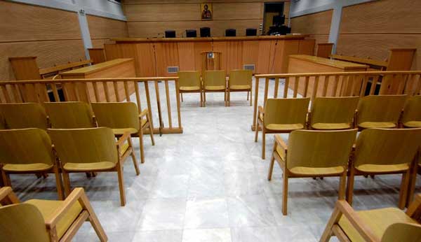Οι απολογίες των τεσσάρων διευθυντικών στελεχών της ΔΕΗ για το εξασθενές χρώμιο