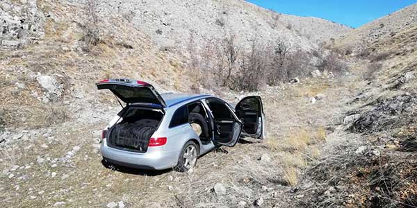 Καταδίωξη και σύλληψη τριών ατόμων με 82 κιλά κάνναβης σε περιοχή της Καστοριάς