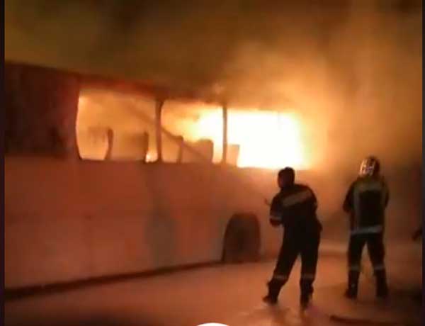 Κάηκε λεωφορείο των ΚΤΕΛ Κοζάνης κοντά στα Πετρανά – Δεν υπάρχουν τραυματίες (Βίντεο)