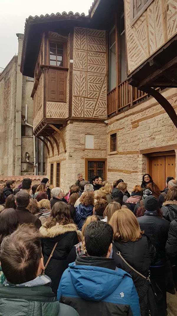 Δήμος Κοζάνης: Ιστορική ξενάγηση στα αξιοθέατα της πόλης για τους επισκέπτες της Αποκριάς