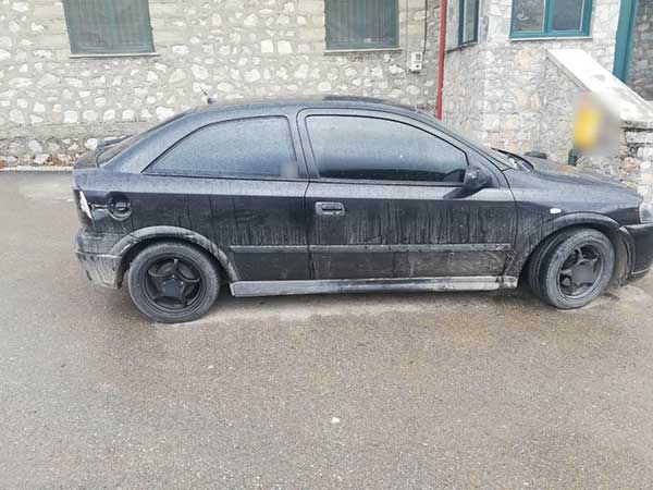 Συνελήφθησαν 3 άτομα στην Κρυσταλλοπηγή Φλώρινας για μεταφορά ενός παράτυπου μετανάστη