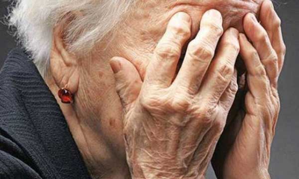 41χρονος στην Κοζάνη “έπαιζε” το γιατρό και έκλεβε ηλικιωμένους