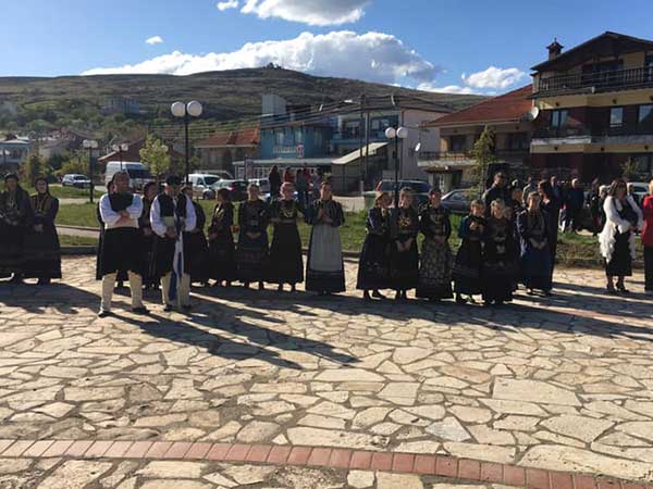 Στη Γαλατινή αναβίωσαν σήμερα το έθιμο της Ρόκας