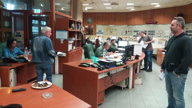 Παράσταση διαμαρτυρίας ΣΕΕΕΝ στην ΑΗΣ Αγίου Δημητρίου για το εργατικό ατύχημα