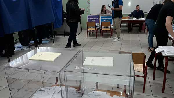 Τέσσερις κάλπες μαζί σε πολλά εκλογικά τμήματα της Κοζάνης