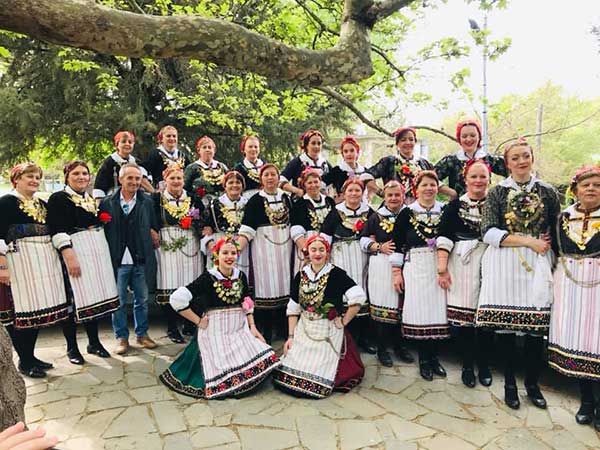 Ο Κρόκος γιορτάζει την Πρωτομαγιά