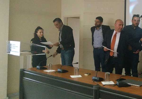 Πραγματοποιήθηκε από το Τεχνικό Eπιμελητήριο Ελλάδας/Τμήμα Δυτικής Μακεδονίας, βράβευση φοιτητών τμήματος Μηχανολόγων Μηχανικών Πανεπιστημίου Δυτ. Μακεδονίας για συμμετοχή τους στην ομάδα Τyφoon ΜotoRacing