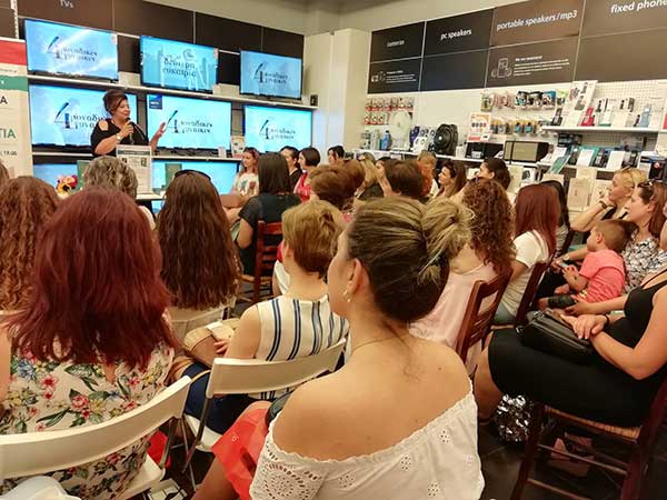 Σ’ ένα “Ταξίδι στη Βενετία” μετέφερε η Λένα Μαντά το αναγνωστικό κοινό μέσα από την παρουσίαση του βιβλίου της στα Public Κοζάνης