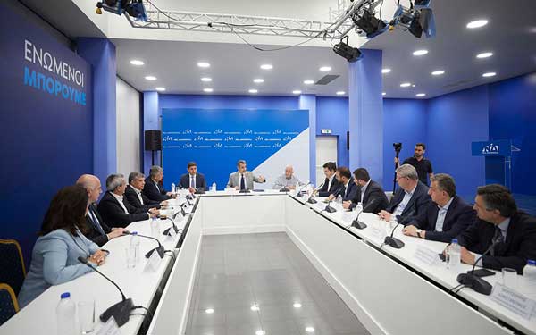 Tην ίδρυση του «Συμβουλίου των Περιφερειαρχών» εξήγγειλε ο Κυριάκος Μητσοτάκης-Μέσα στους 13 και ο Γιώργος Κασαπίδης
