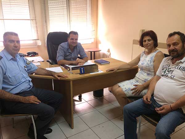 Επίσκεψη της Παρασκευής Βρυζίδου στο αστυνομικό μέγαρο στην Πτολεμαΐδα