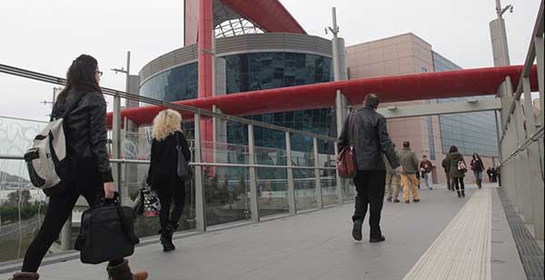 Τα κέντρα 62 πόλεων µεταµορφώνονται σε open malls-Και της Κοζάνης