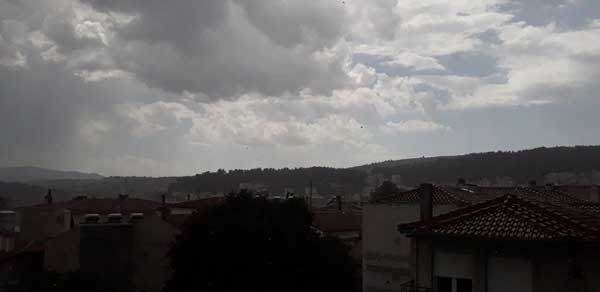 Σφοδρή καταιγίδα αυτή την ώρα στην Κοζάνη