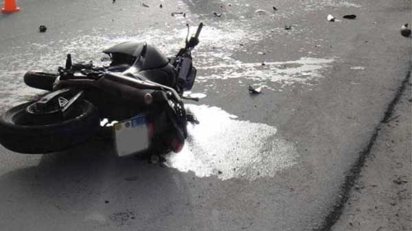 Φρικτό τροχαίο στην Ημαθία: Μηχανή καρφώθηκε σε φορτηγό – Νεκρός ο 21χρονος μοτοσικλετιστής