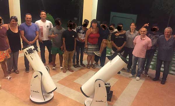 Βραδιά αστροπαρατήρησης για τους εφήβους της Προσωρινής Δομής Φιλοξενίας Ασυνόδευτων Ανηλίκων