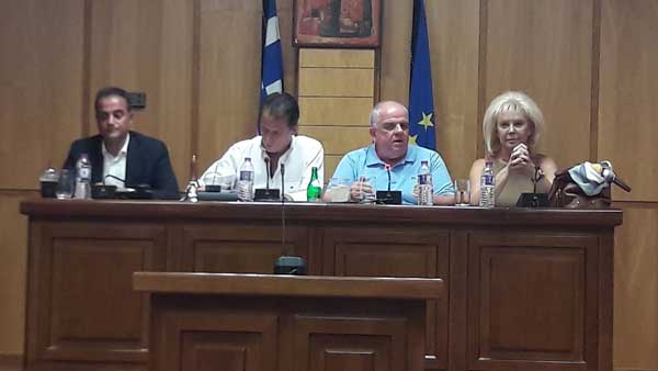Θεόδωρος Καρυπίδης : “Η περιφέρεια πρέπει να μείνει το ενεργειακό κέντρο της χώρας” – Αναγνώριση της εικοσαετούς προσφοράς του Γεώργιου Δακή στην αυτοδιοίκηση