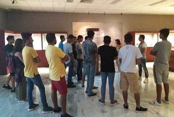 Επίσκεψη της Δομής Φιλοξενίας Ασυνόδευτων Ανηλίκων στο Αρχαιολογικό Μουσείο Αιανής