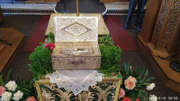 Αναχώρησε το ιερό λείψανο του Αγίου Διονυσίου εν Ολύμπω από το Βελβεντό Μακεδονίας της Ιεράς Μητροπόλεως Σερβίων και Κοζάνης