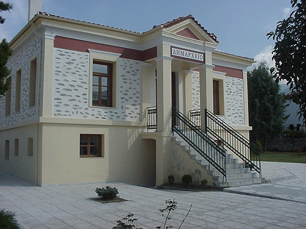 Άδεια για το καταφύγιο αδέσποτων στο Δήμο Βελβεντού με τρία κτίρια για 30 ζώα