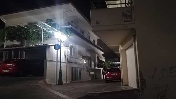Πτώση άνδρα από μπαλκόνι στα Ηπειρώτικα
