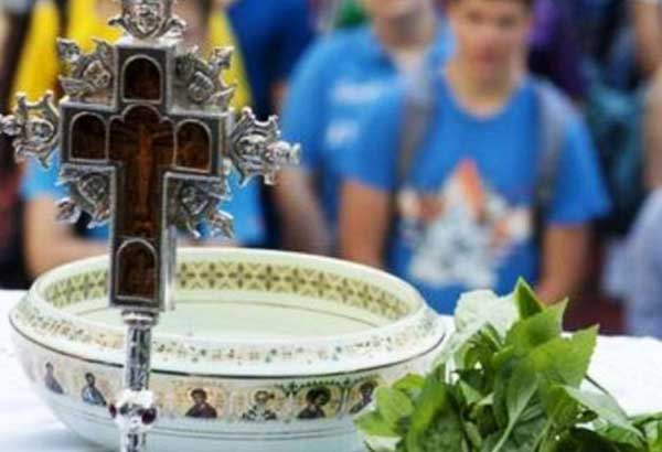 Αγιασμός για κάθε τμήμα χωριστά στα σχολεία – Περίπατοι ανά τμήμα, σταθερές ομάδες για ομαδικά παιχνίδια 