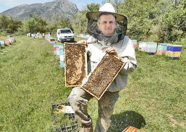 Ο ταμίας του μελισσοκομικού συλλόγου Κοζάνης: «Μην ξεχνάμε ότι ο καινούριος περιφερειάρχης είναι μελισσοκόμος»