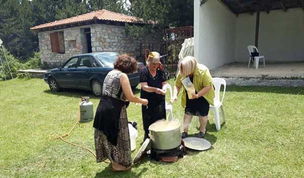 Έφυγε από τη ζωή μια από τις τελευταίες παρχαρομάνες του Αγίου Δημητρίου Κοζάνης