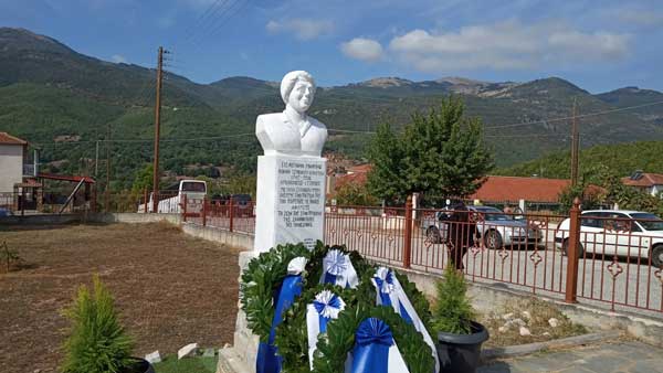 Προτομή της Βελβεντινής Αθηνάς Τζινίκου-Κακούλη στα Κορέστεια Καστοριάς-Ως Βελβεντινός και μαθητής της εκφράζω τη βαθιά μου συγκίνηση