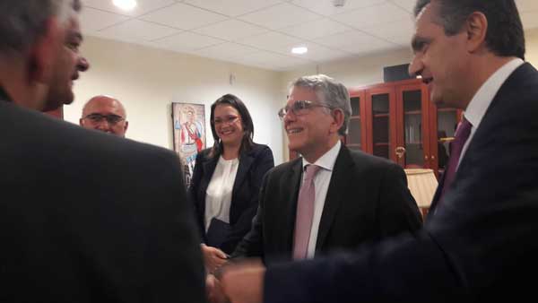 Ο Γεράσιμος Θωμάς στην Περιφέρεια Δυτικής Μακεδονίας – Ανησυχίες Κασαπίδη για τα δίκτυα φυσικού αερίου από τη ΔΕΔΑ