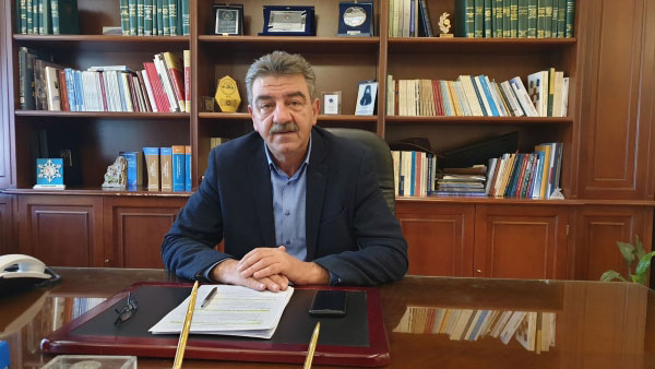 Δήμαρχος Γρεβενών: Όχι στο κλείσιμο του στρατοπέδου Γρεβενών