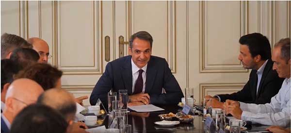 Κυριάκος Μητσοτάκης: Εμβληματική απόφαση  να απεξαρτητοποιηθούμε πλήρως από τον λιγνίτη το αργότερο μέχρι το 2028 – Συμμετοχή των ΑΠΕ στο ενεργειακό μείγμα σε ποσοστό 35% το 2030 – Συνάντηση  με εκπροσώπους περιβαλλοντικών οργανώσεων