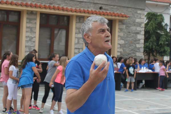 Έφυγε ο Γιώργος Τσιώνας από το Λιβαδερό με τα παιχνίδια του