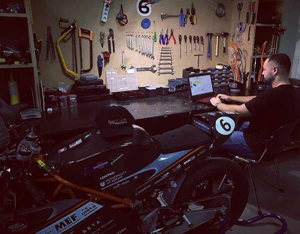 Η Tyφoon MotoRacing Team UoWM τελειοποιεί το σχέδιο μελέτης και κατασκευής της μοτοσυκλέτας