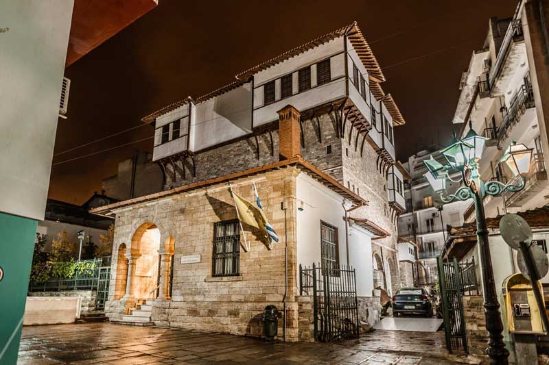 Μη νόμιμη η απόφαση αγοράς του κτιρίου μπροστά από το Λαογραφικό Μουσείο – Το Δ.Σ. δεν αποφάσισε με γνώμονα την επίτευξη του καλύτερου οικονομικού αποτελέσματος