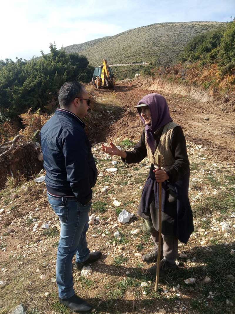 Χέρι βοήθειας σε ηλικιωμένο κτηνοτρόφο του Πολυμύλου από την τεχνική εταιρία Λυσσαρίδης ΙΚΕ