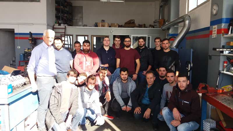Εκπαιδευτική επίσκεψη πραγματοποίησαν οι μαθητές της Β’ Τάξης της ειδικότητας Τεχνιτών Μηχανών & Συστημάτων Αυτοκινήτου της ΕΠΑ.Σ ΟΑΕΔ ΚΟΖΑΝΗΣ στο ρεκτιφιέ του Χρήστου Σοφιανίδη