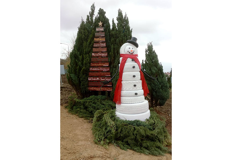 Ο Άη Βασίλης έρχεται στα Πετρανά – Άναμμα χριστουγεννιάτικου δέντρου και πολλές εκδηλώσεις