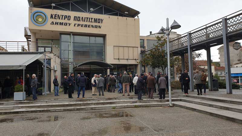 Ο Αλέξης Τσίπρας έφτασε στα Γρεβενά-Η υποδοχή