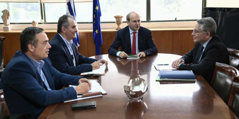 «Αιτία πολέμου» Χατζηδάκη-ΓΕΝΟΠ να υπάρχουν εργαζόμενοι δύο ταχυτήτων στη ΔΕΗ