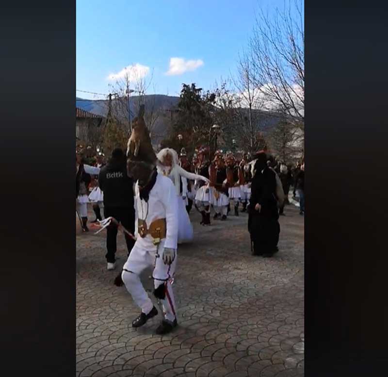 Οι Μωμόγεροι της Ασβεστόπετρας