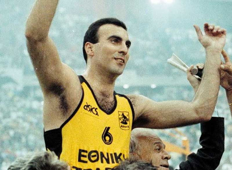 Σαν σήμερα ο Νίκος Γκάλης “συστήθηκε” στο ελληνικό μπάσκετ